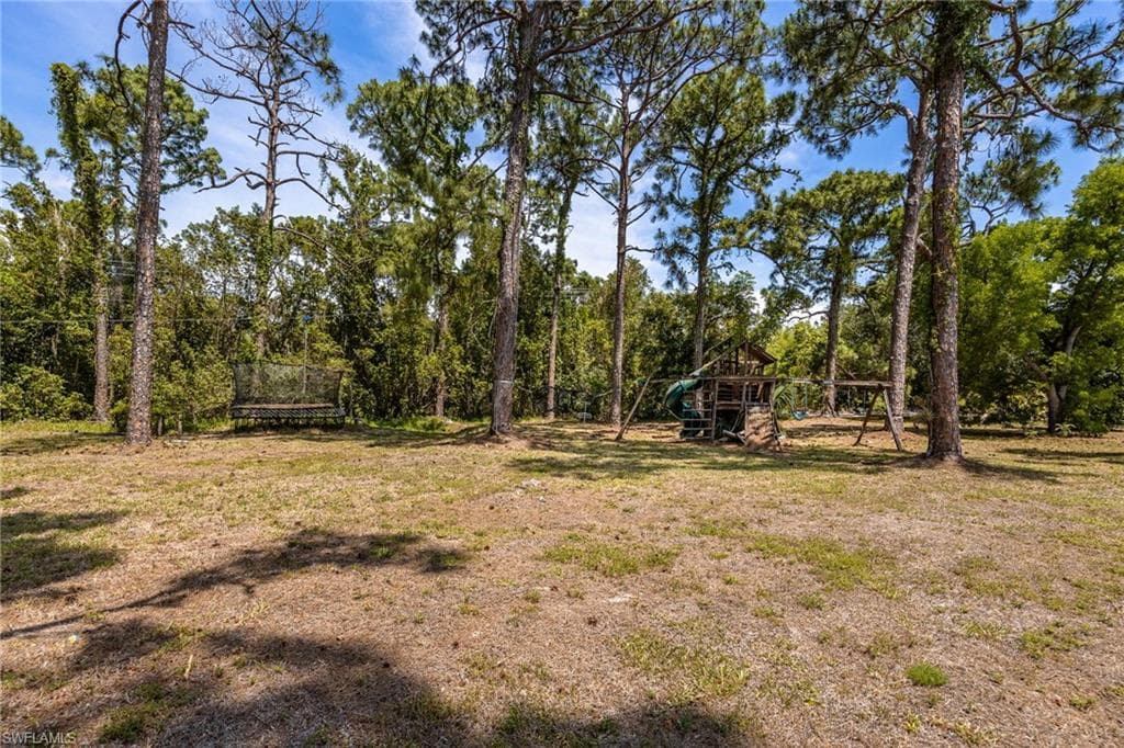 13746 Brynwood LN-26
