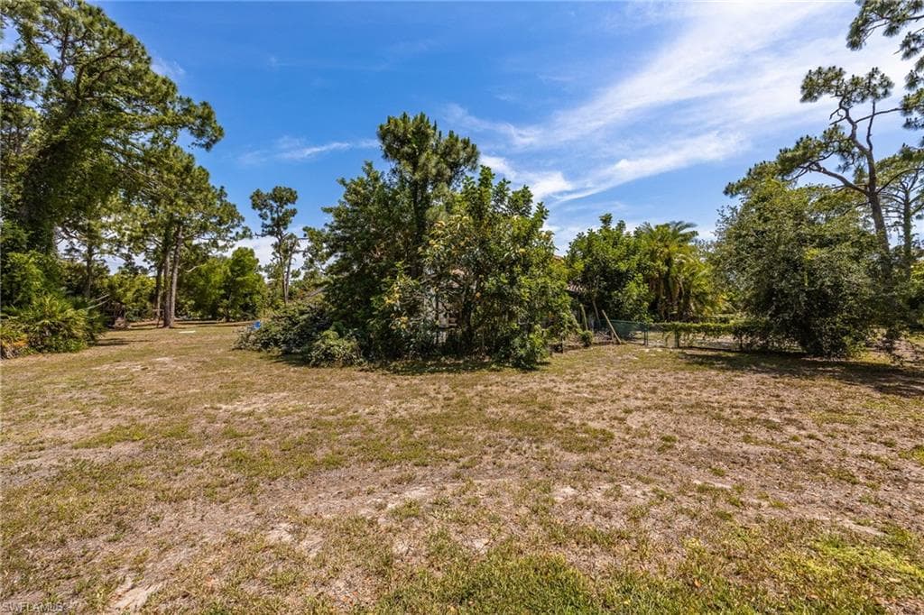 13746 Brynwood LN-25