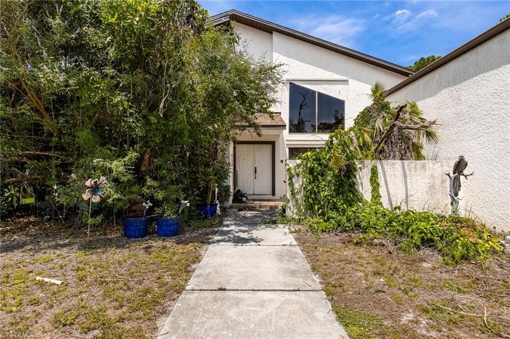 13746 Brynwood LN-6