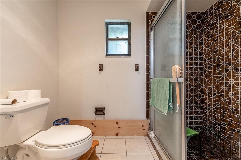 13746 Brynwood LN-19