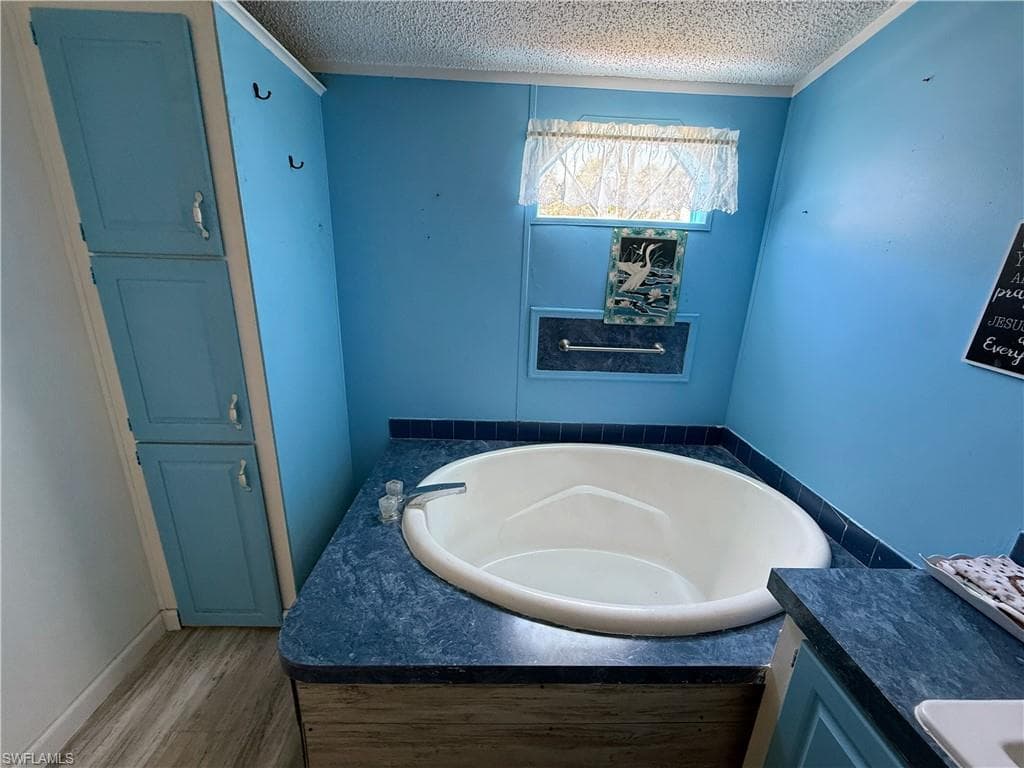 12980 Rebecca ST-15