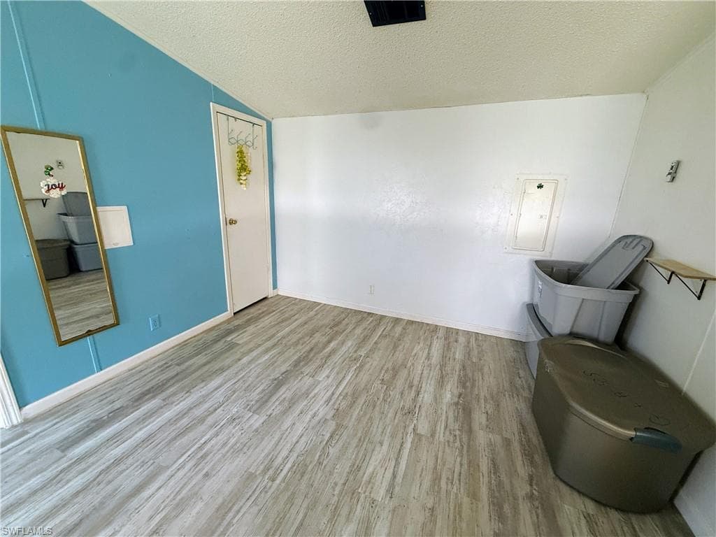 12980 Rebecca ST-9