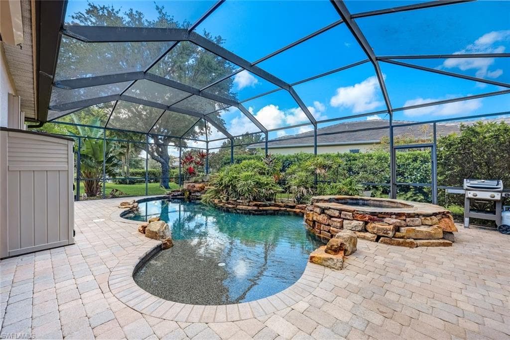 8241 Laurel Lakes BLVD-20