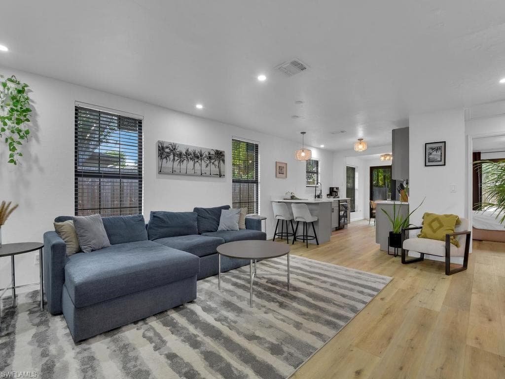 9010/9012 Carolina ST-4