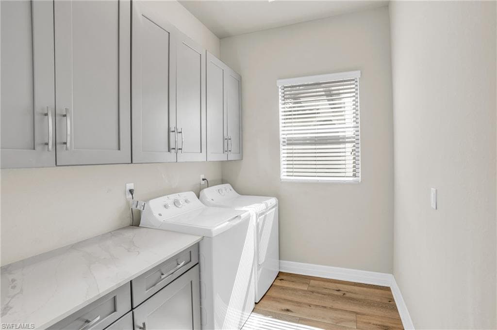 4420 Aurora ST-26