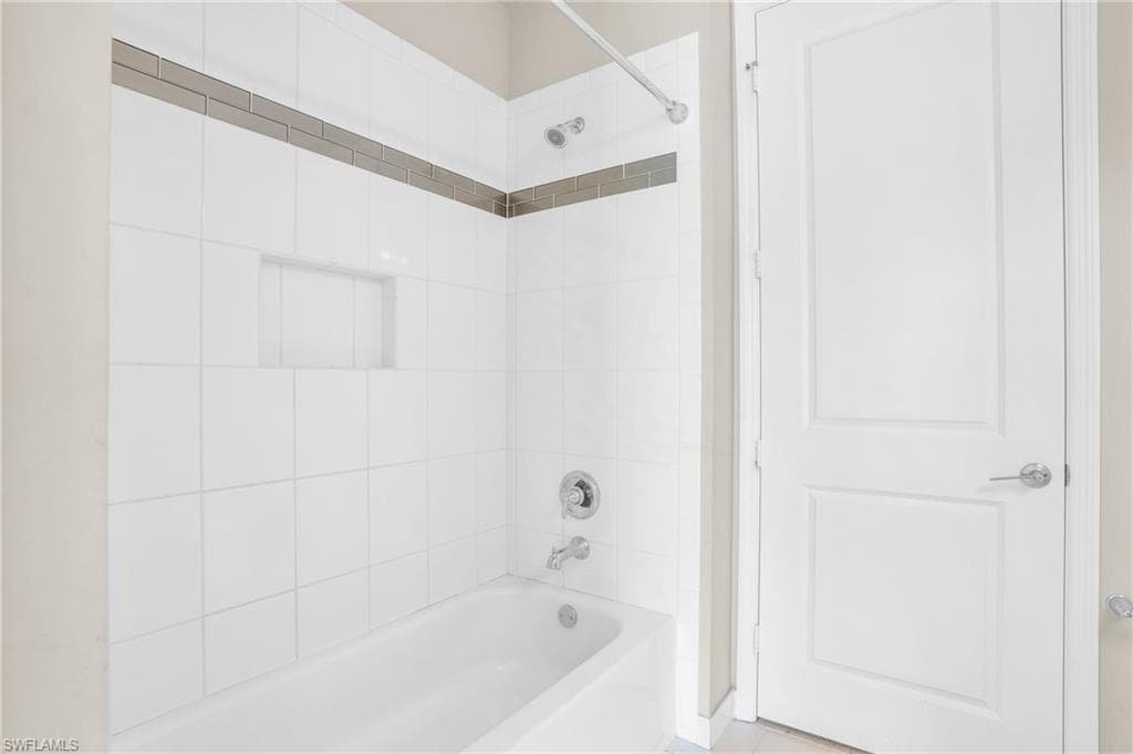 4420 Aurora ST-25