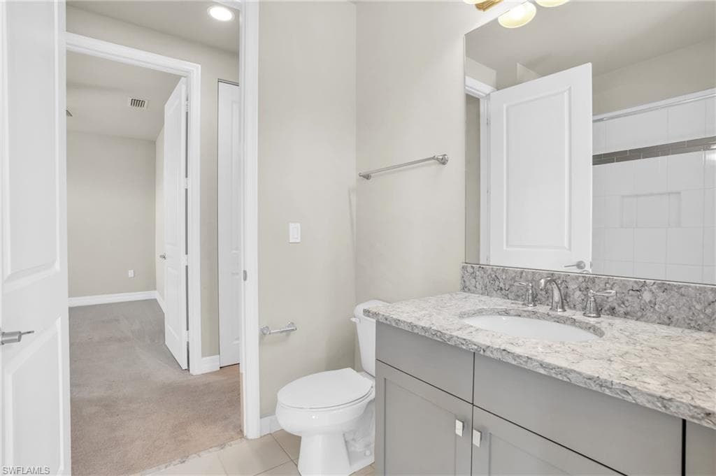 4420 Aurora ST-24