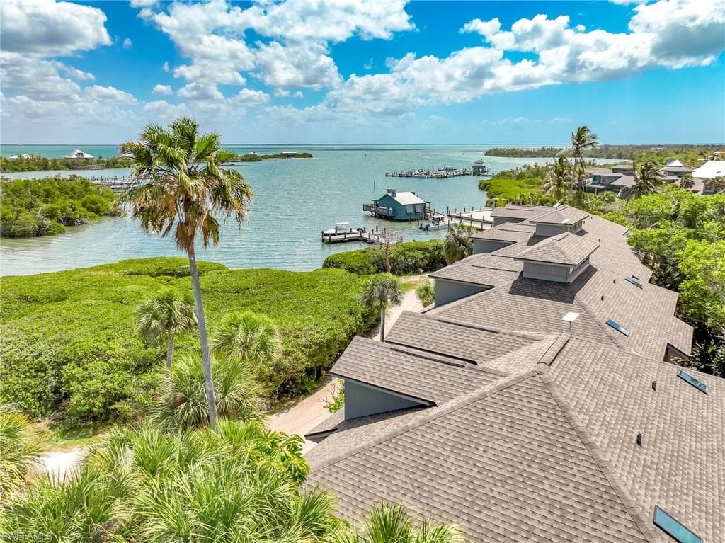 4580 OYSTER SHELL DR & 370 TOWNHOUSE LN 60-38
