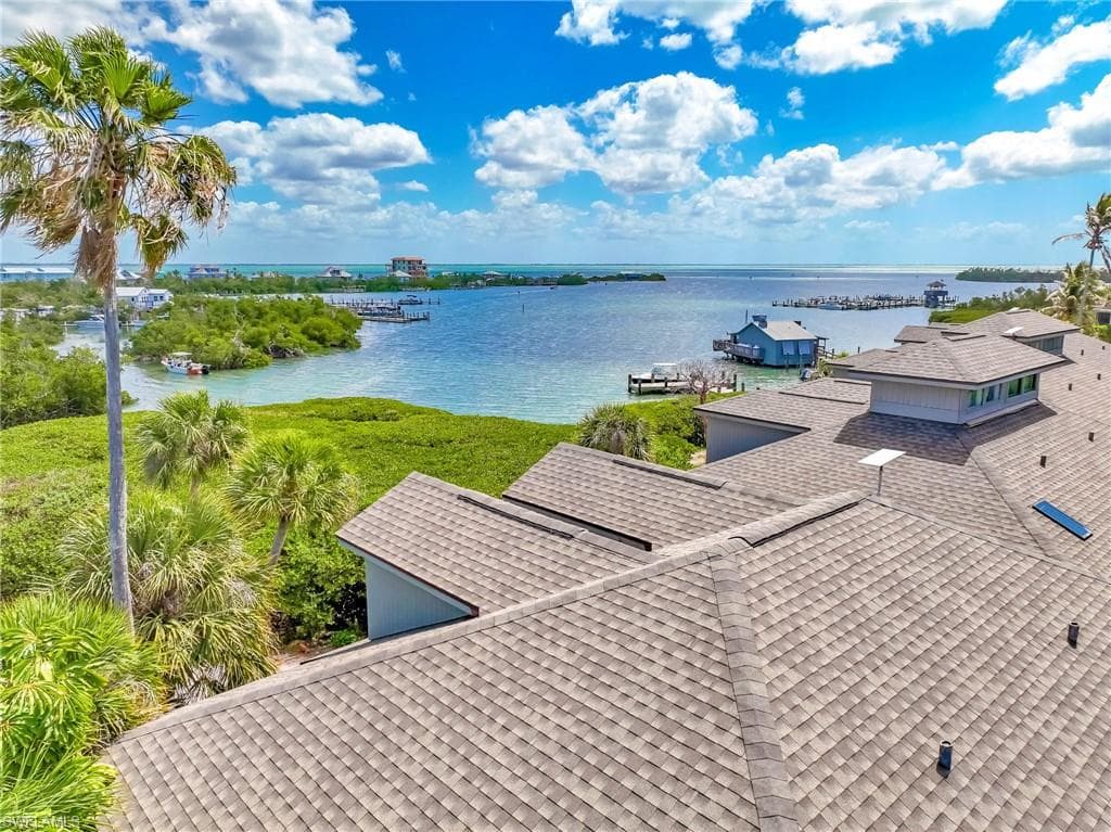 4580 OYSTER SHELL DR & 370 TOWNHOUSE LN 60-11