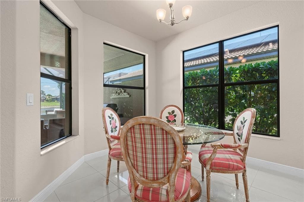 9917 Alhambra LN-18