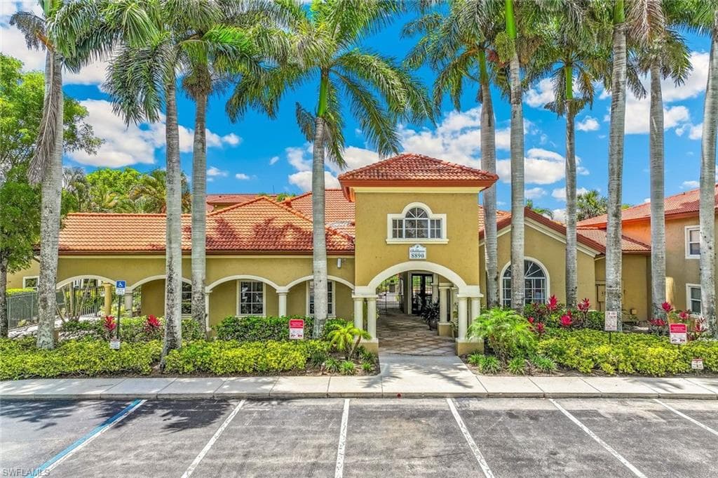 8920 Colonnades CT E 518-13