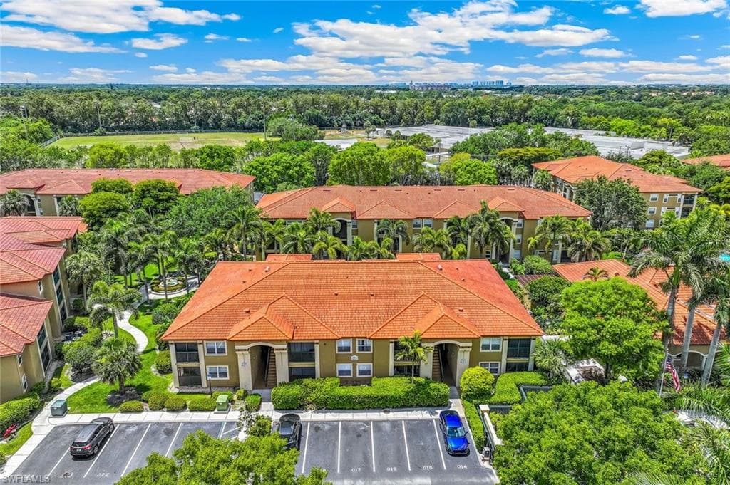 8920 Colonnades CT E 518-17