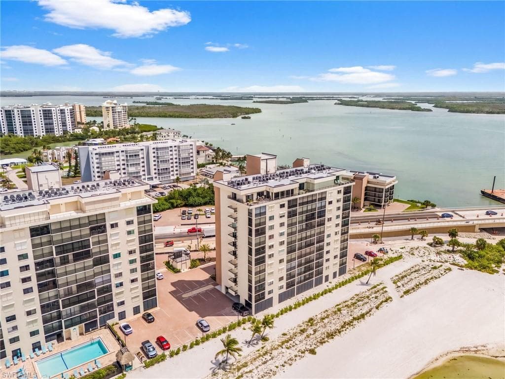8402 Estero BLVD 704-26