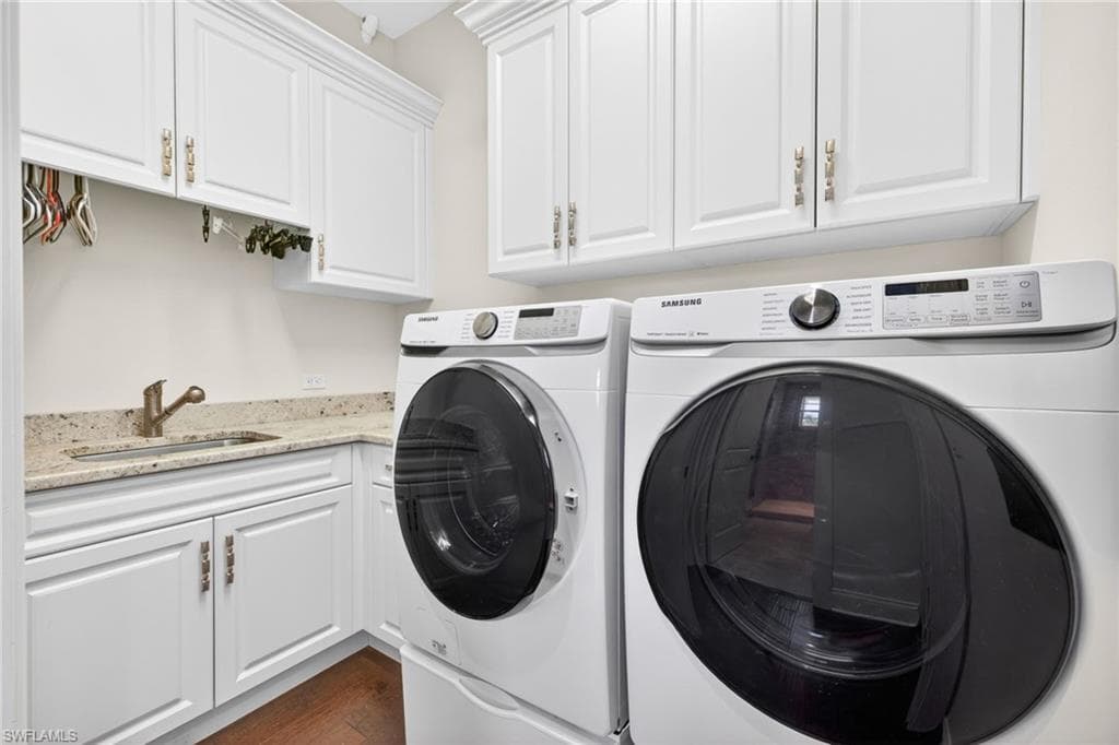 243 Driftwood LN-25