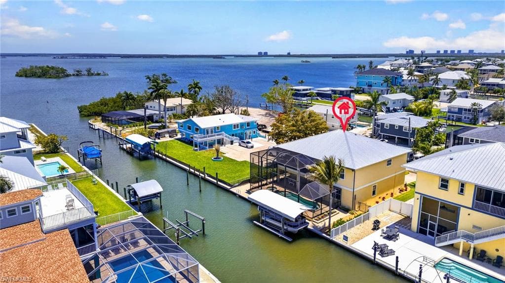 243 Driftwood LN-34