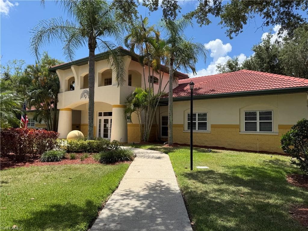 11500 Villa Grand 306-14