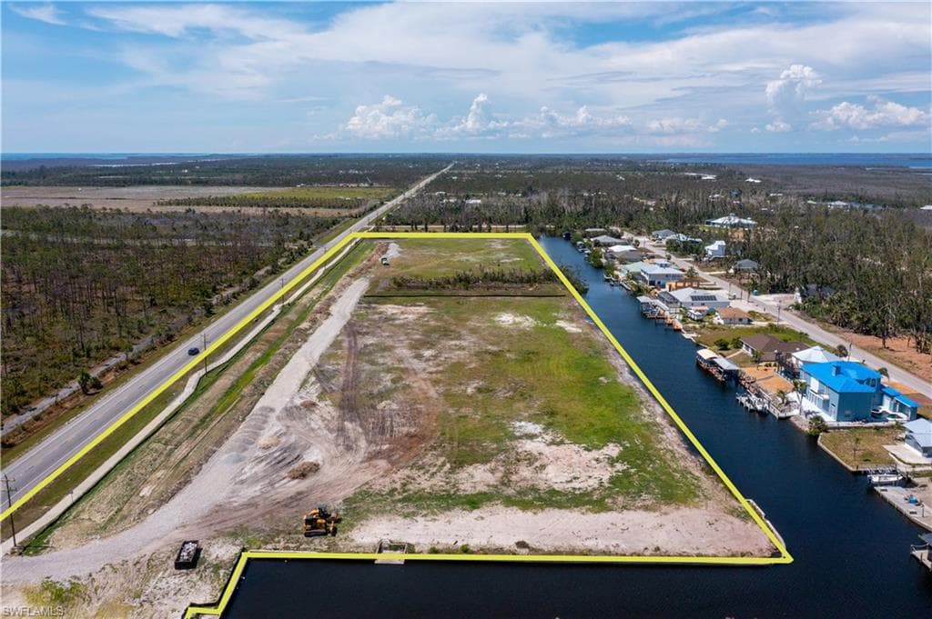 3810 Stringfellow RD-6
