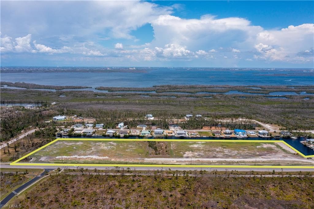 3810 Stringfellow RD-4