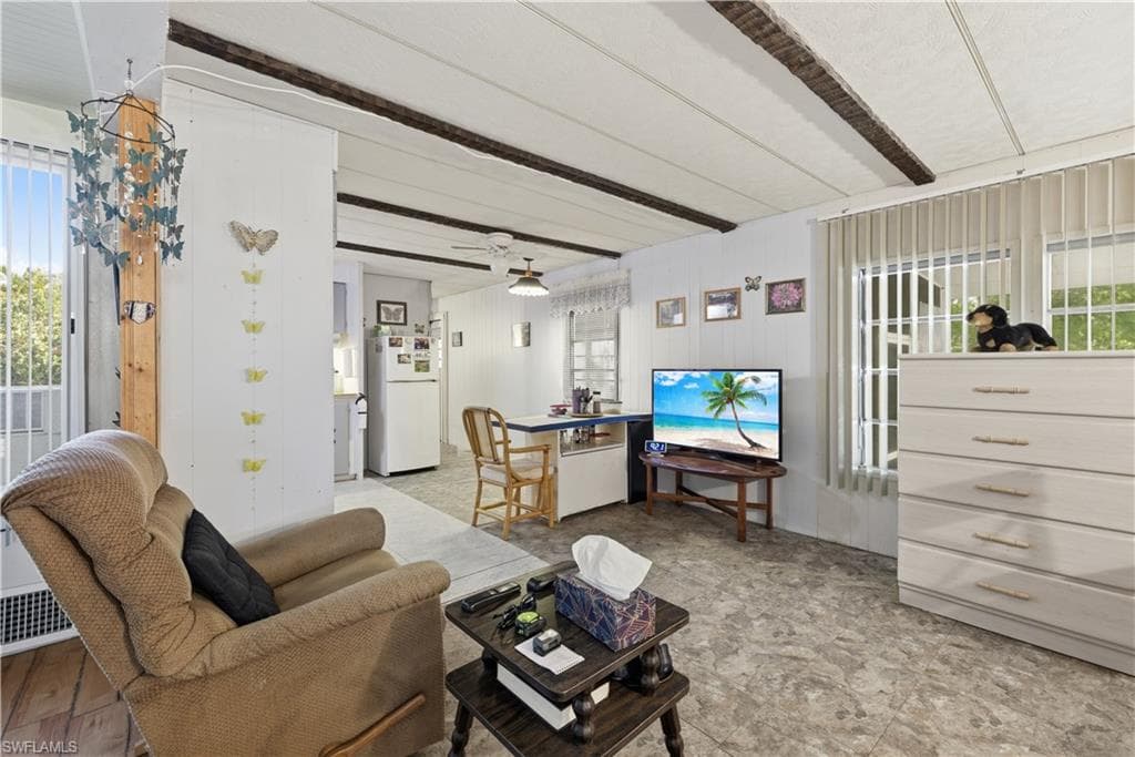 863 Manatee RD-16