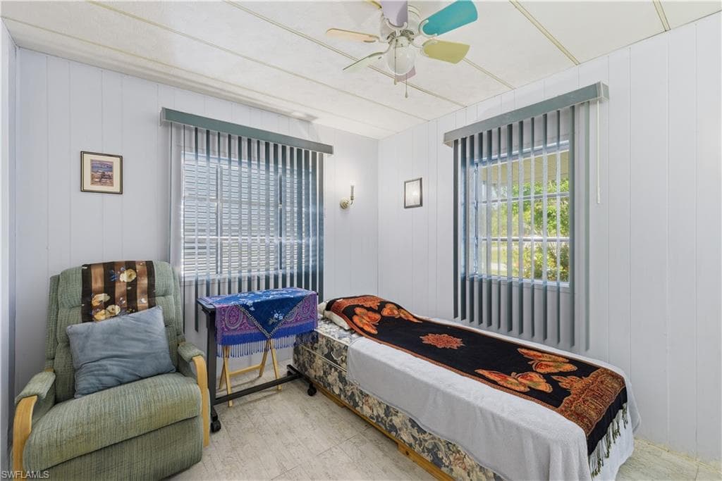 863 Manatee RD-8