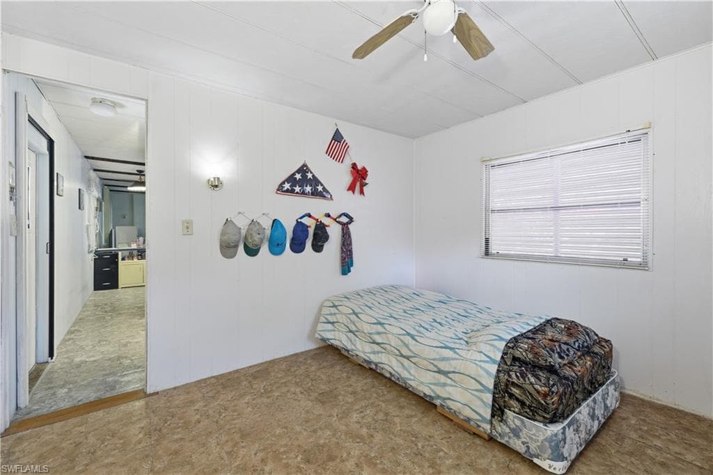 863 Manatee RD-10