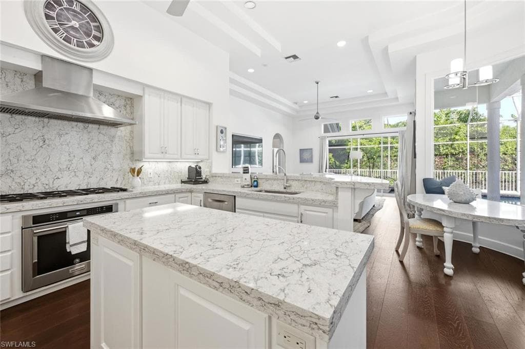 2540 Half Moon WALK-10