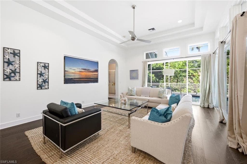 2540 Half Moon WALK-13