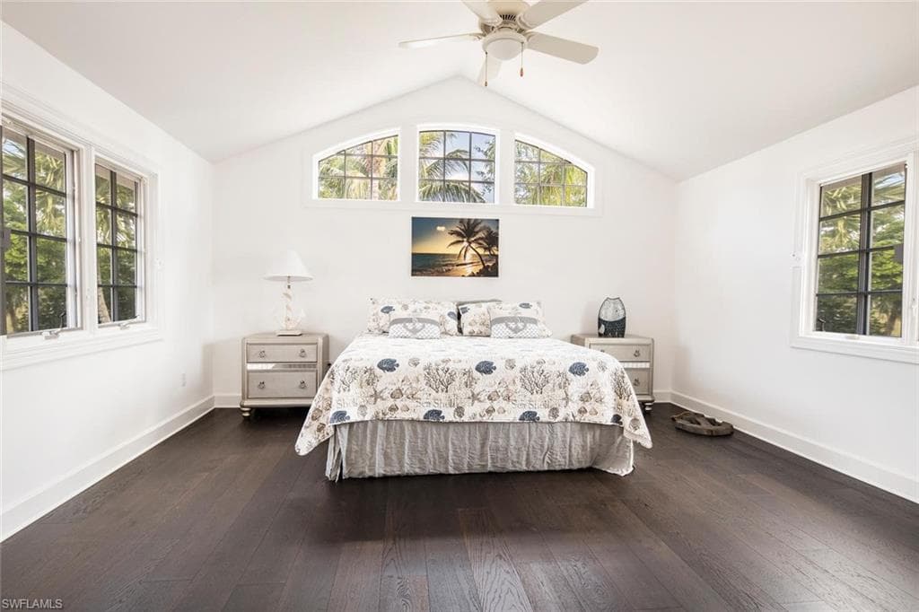 2540 Half Moon WALK-30