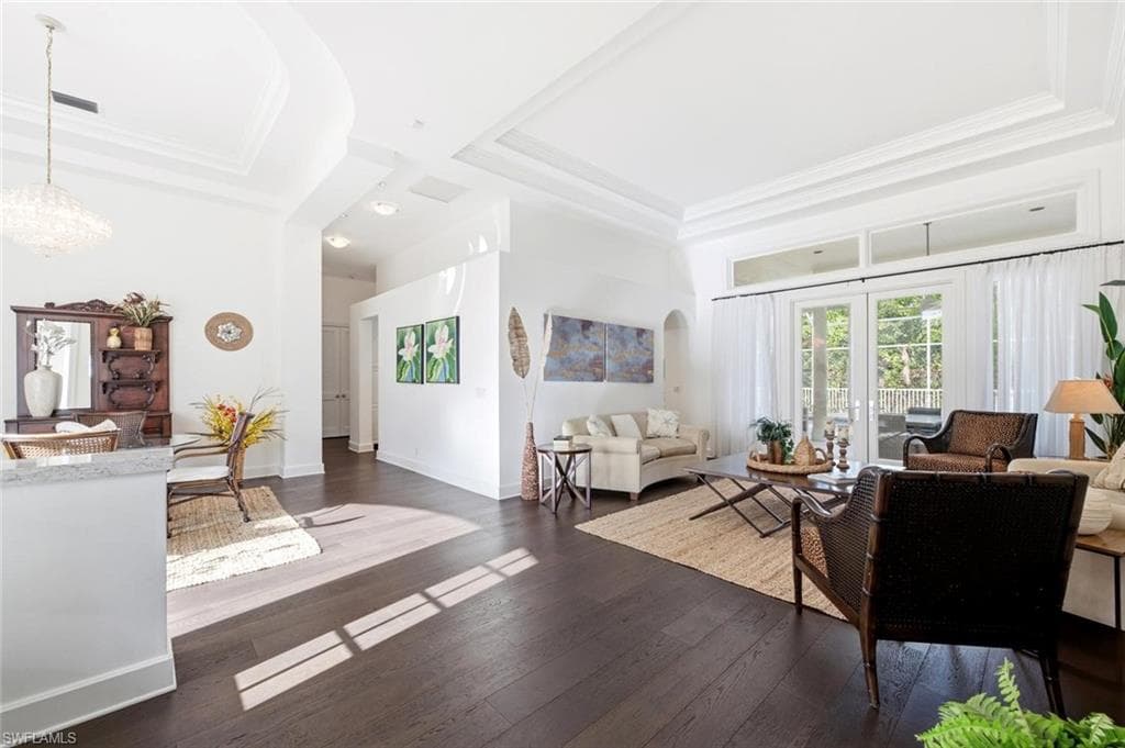 2540 Half Moon WALK-3
