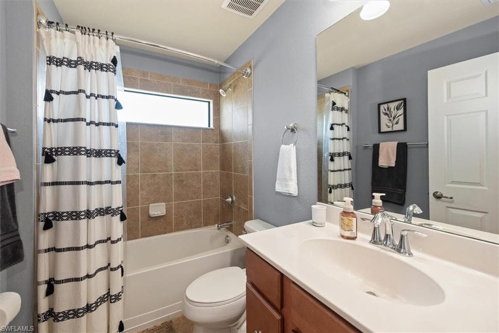 13750 Julias WAY 528-22