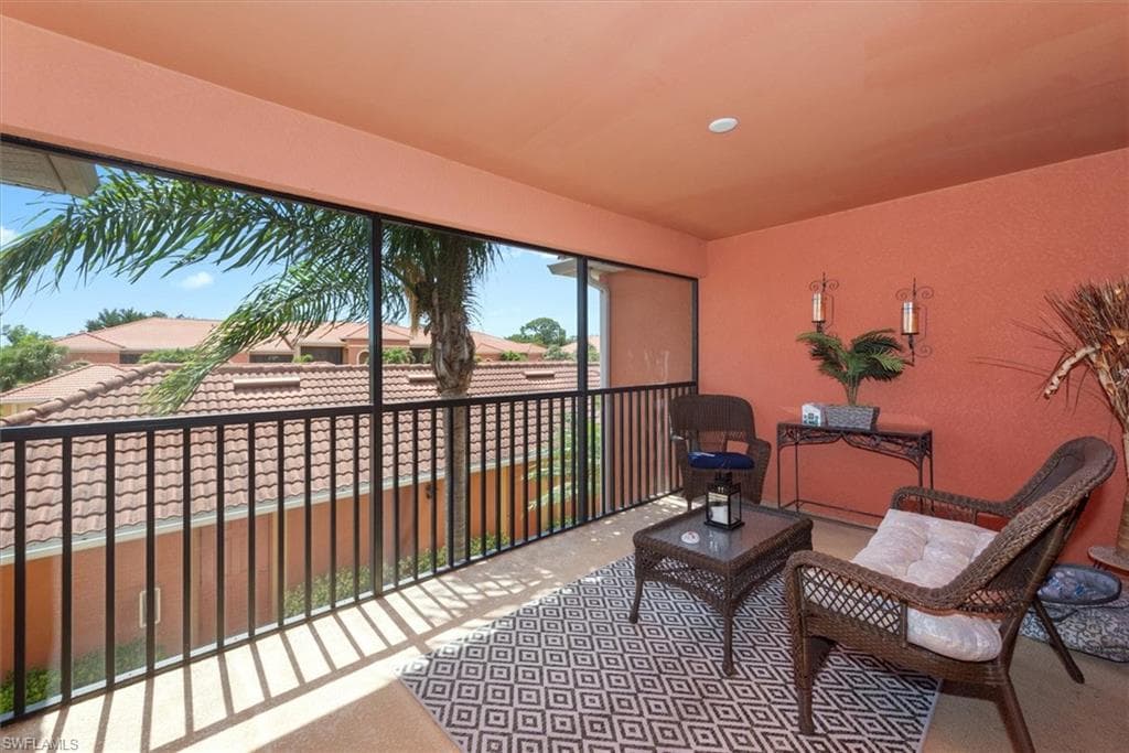 13750 Julias WAY 528-2