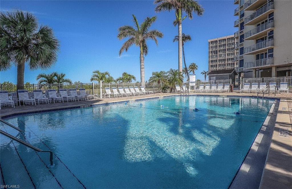 7300 Estero BLVD 606-22