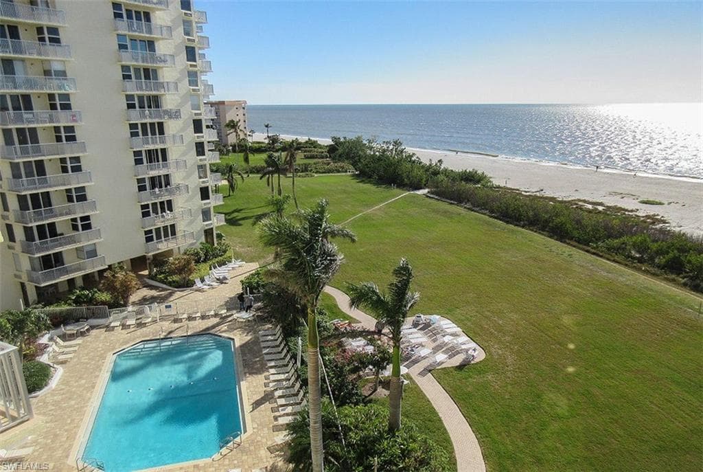 7300 Estero BLVD 606-21