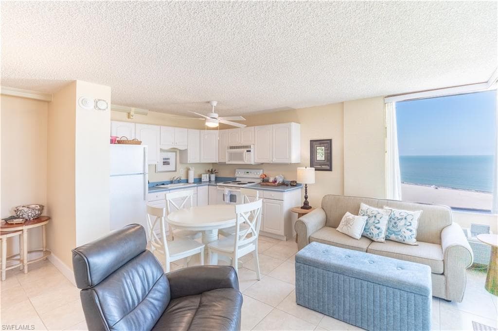 7300 Estero BLVD 606-6