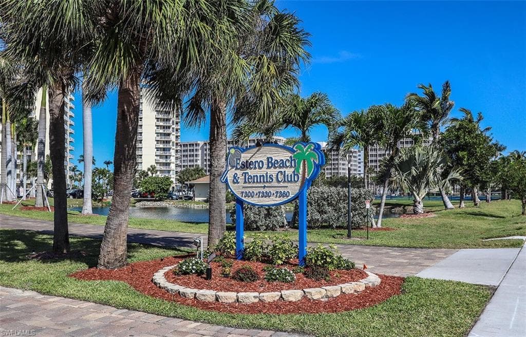 7300 Estero BLVD 606-27