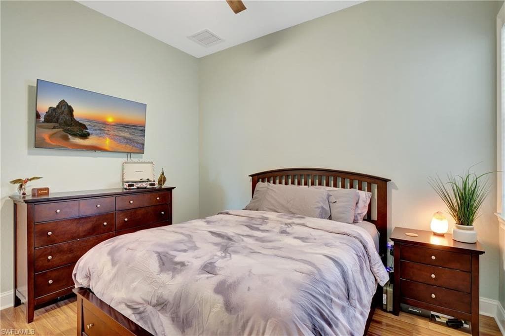 11230 Suffield ST-19