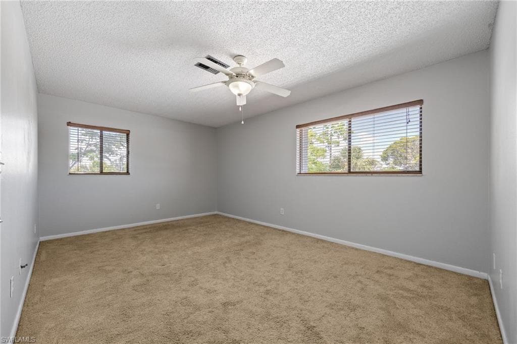 4928 Vincennes ST C8-23