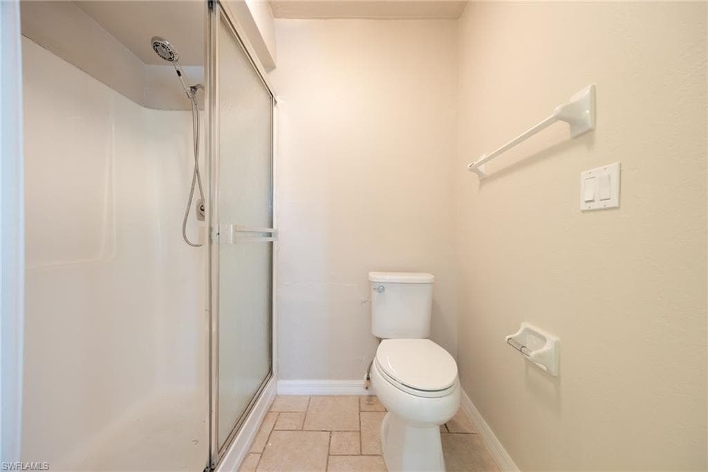 4928 Vincennes ST C8-29