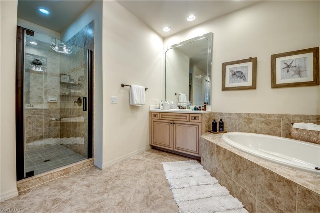 14490 Dolce Vista RD 202-26