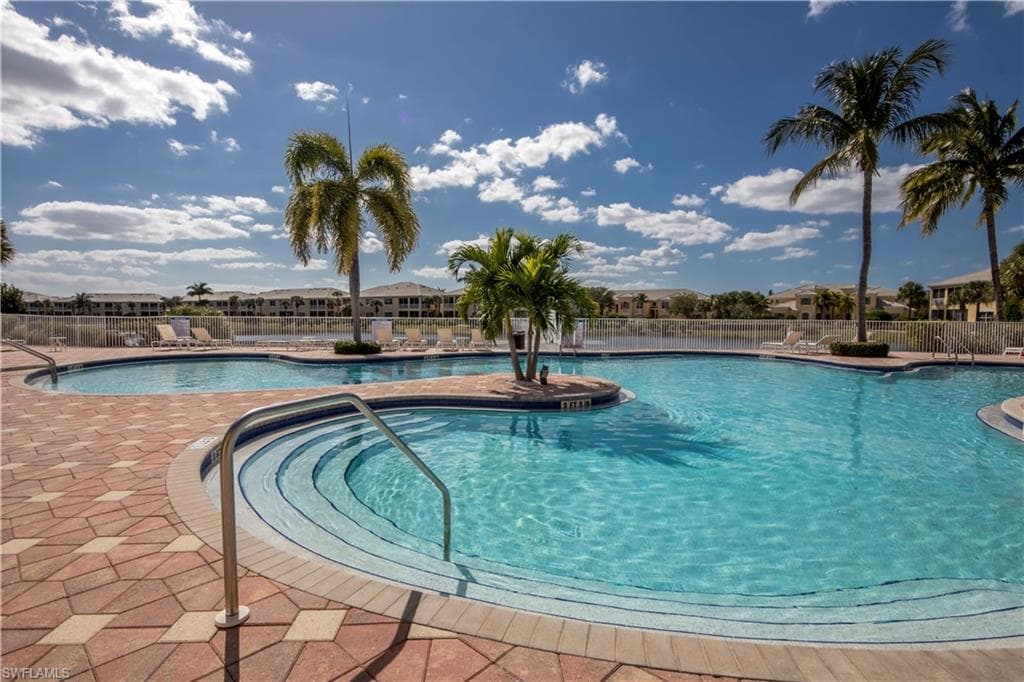 14490 Dolce Vista RD 202-1