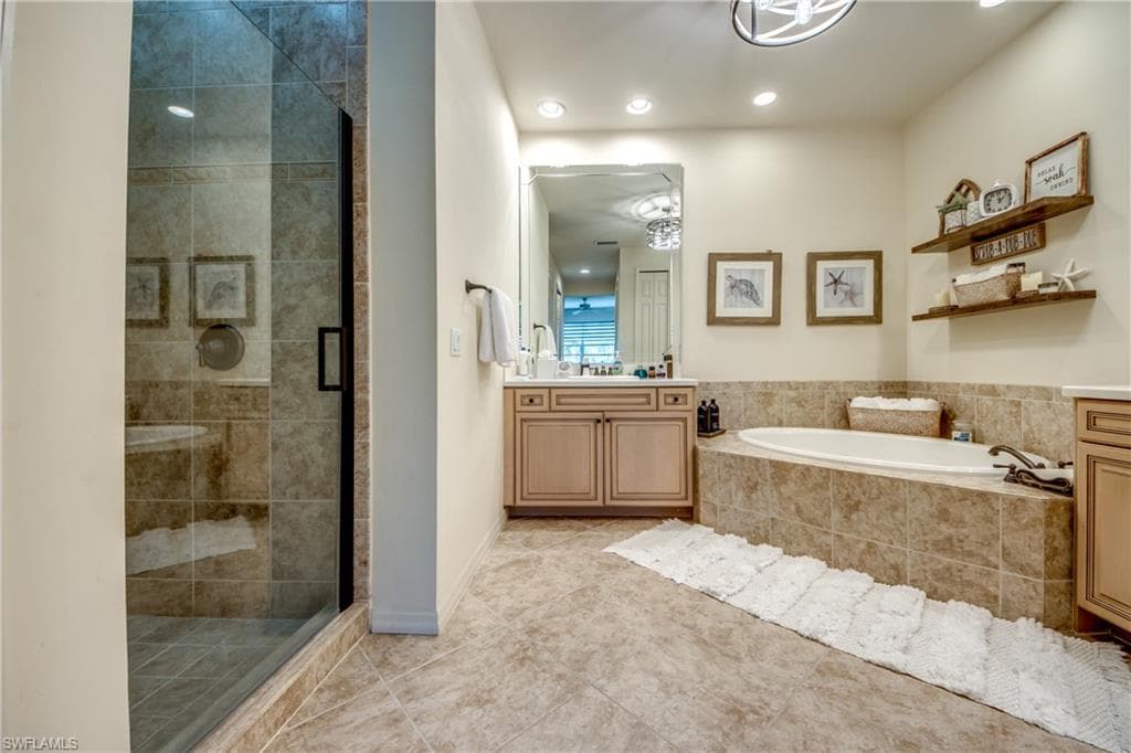 14490 Dolce Vista RD 202-25