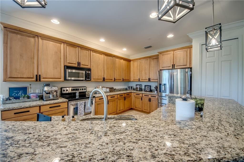 14490 Dolce Vista RD 202-17