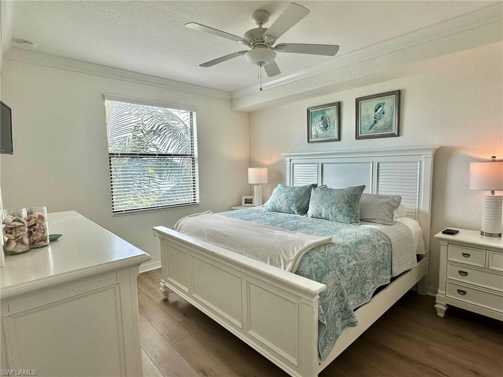 17981 Bonita National BLVD 734-1