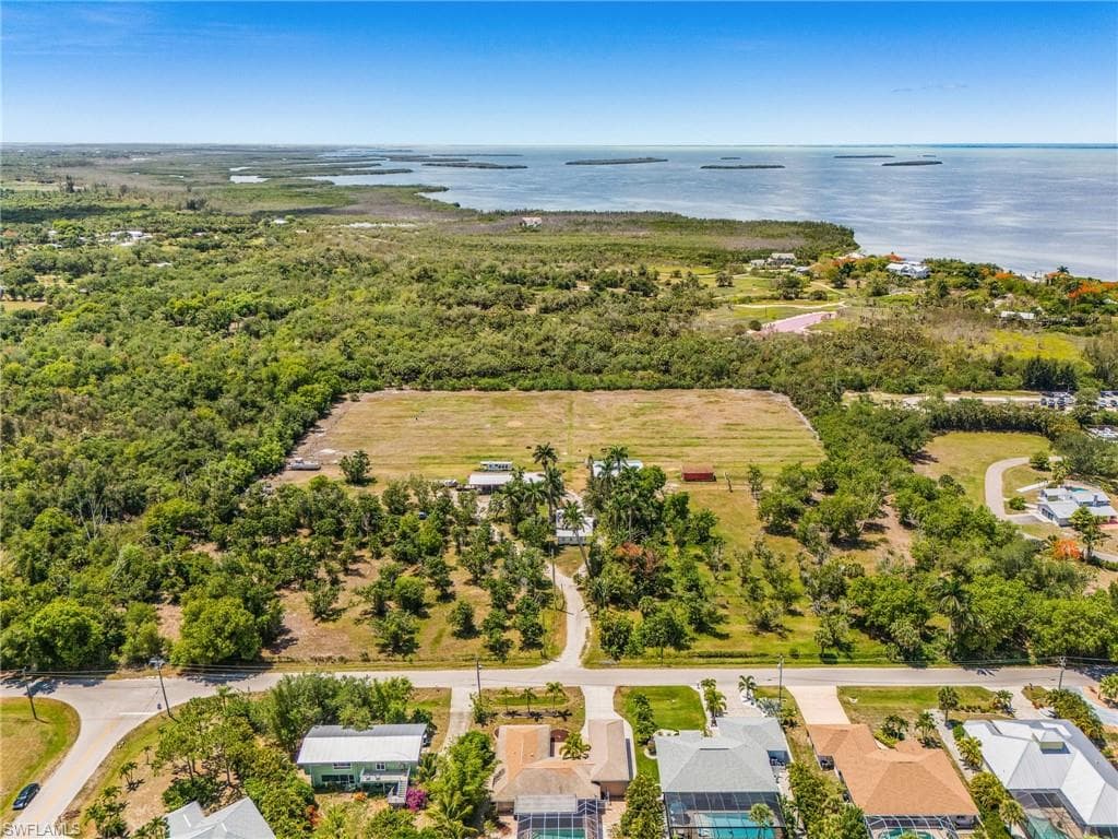 7535 Caloosa DR-12