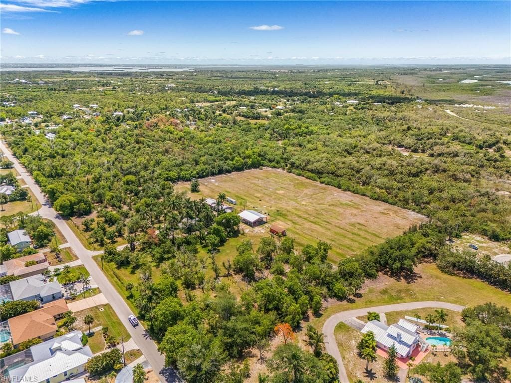 7535 Caloosa DR-11