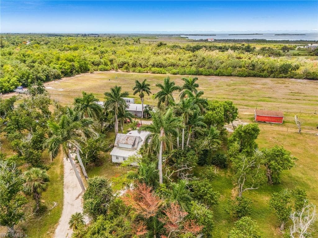 7535 Caloosa DR-8