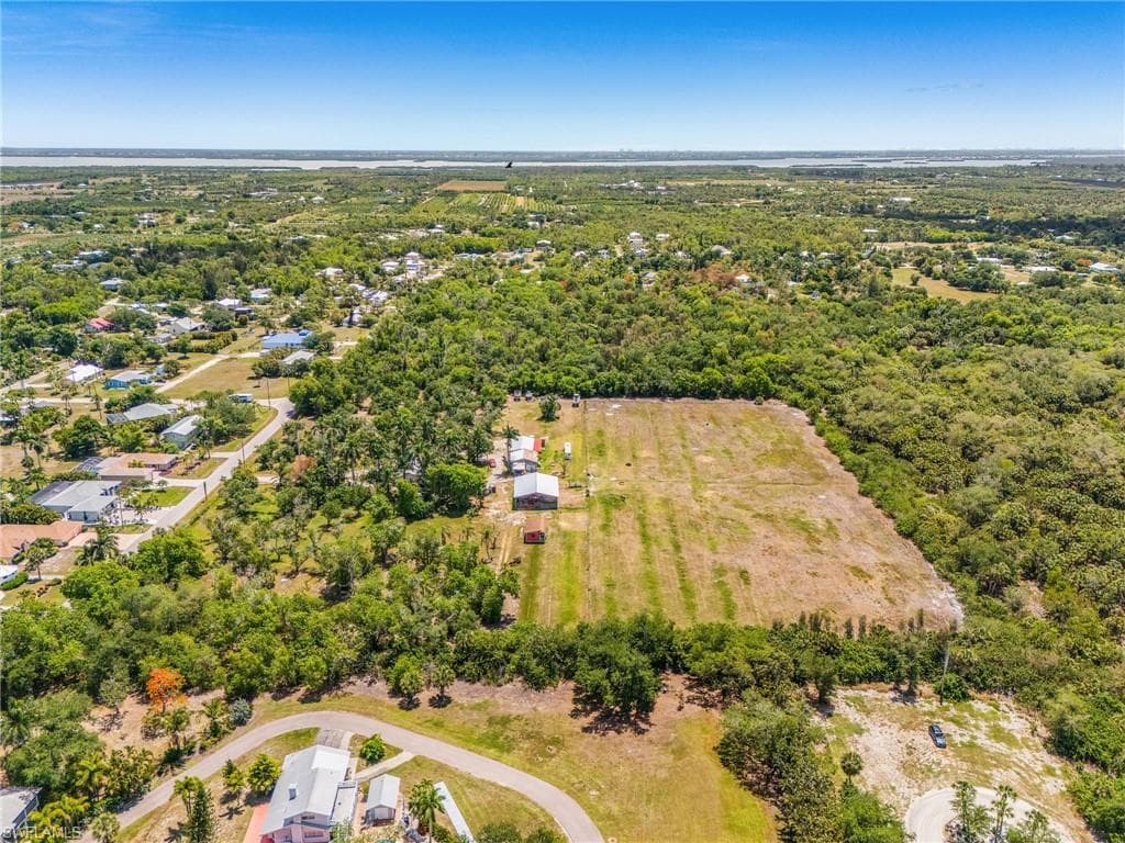 7535 Caloosa DR-10