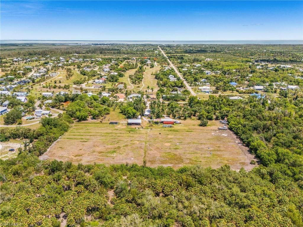 7535 Caloosa DR-7