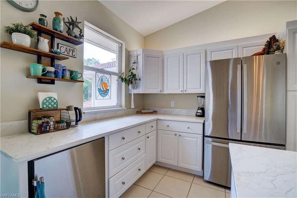 509 Robin Hood CIR 202-12
