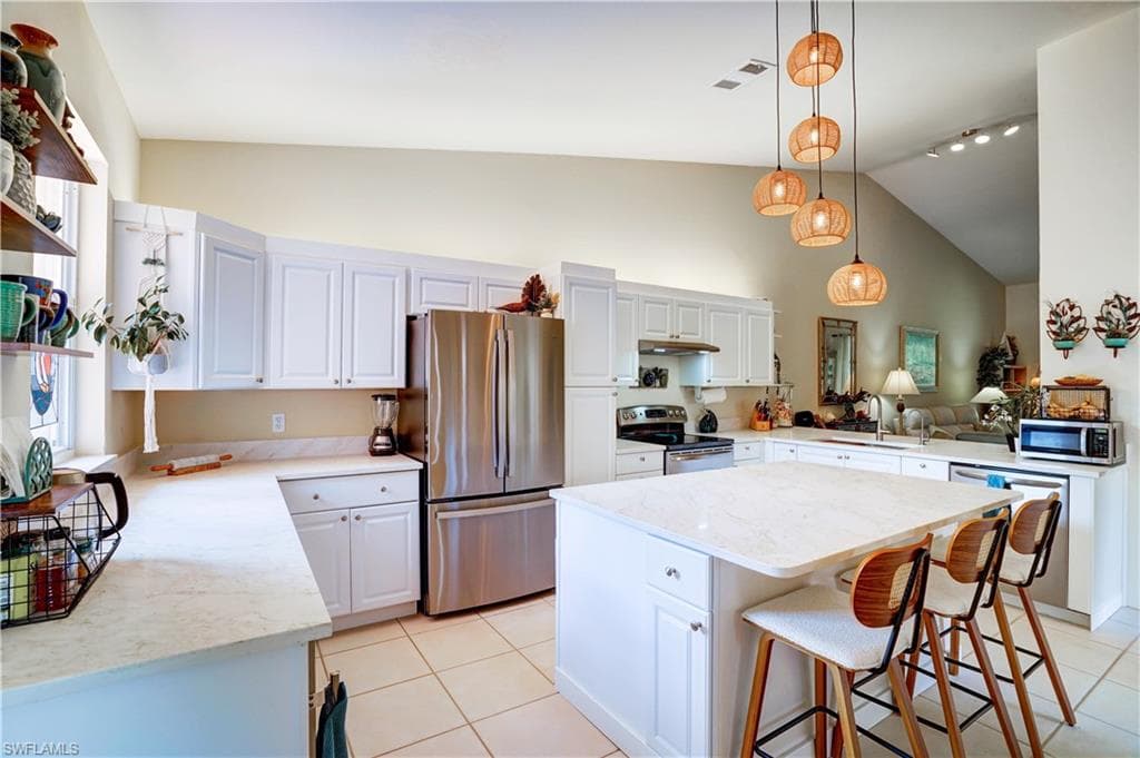 509 Robin Hood CIR 202-13